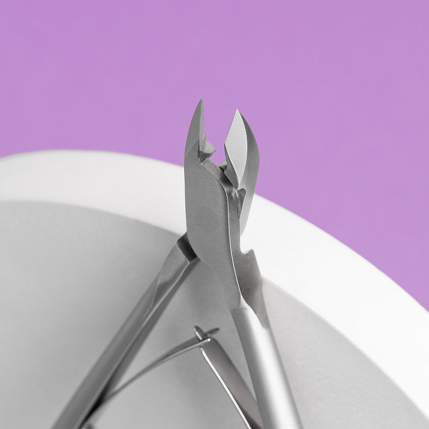 Close-up of STALEKS NS-10-5 Nippers 5mm Precision Blades